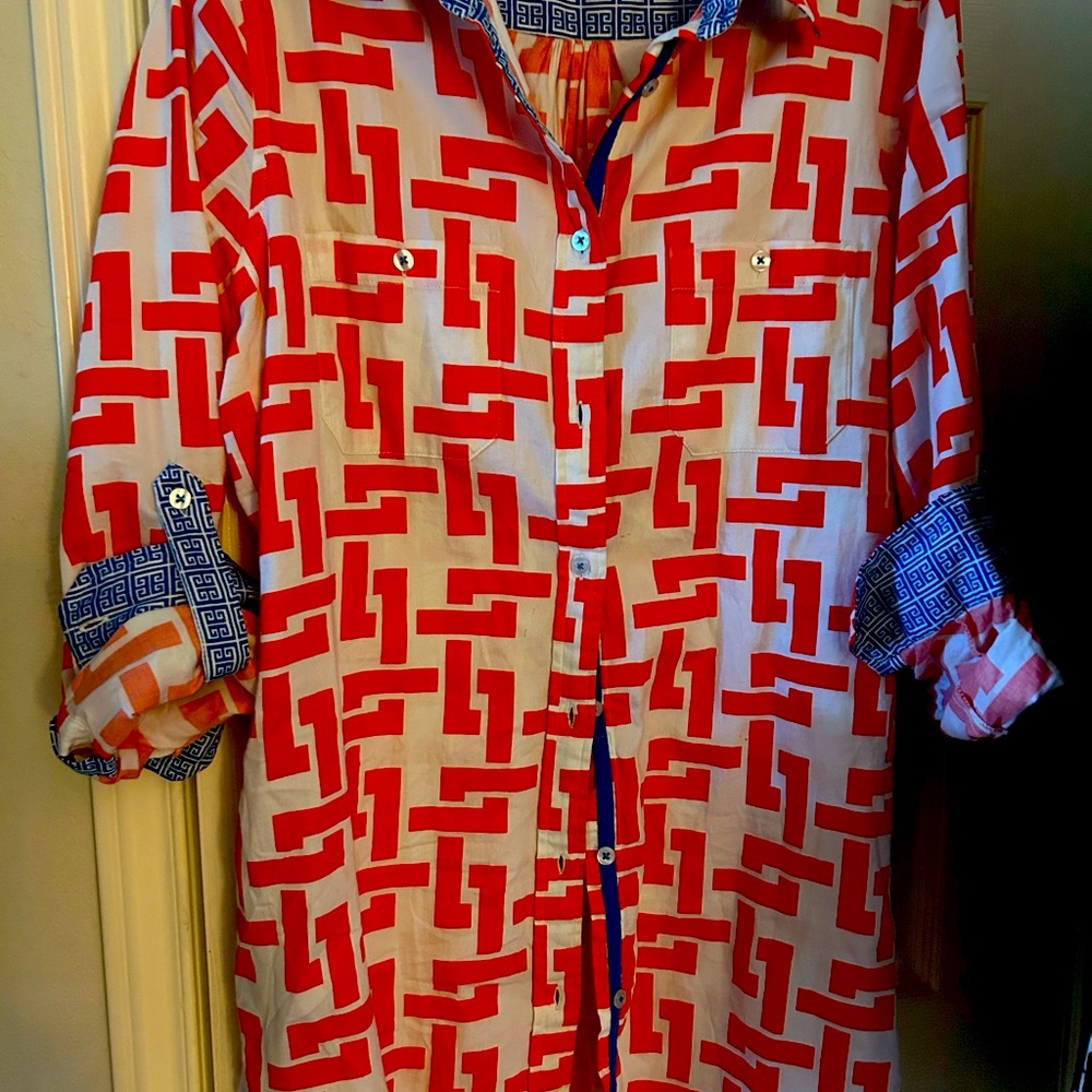Tizzie orange and white Tizzie tunic shirt/dress w/ contrasting trim.